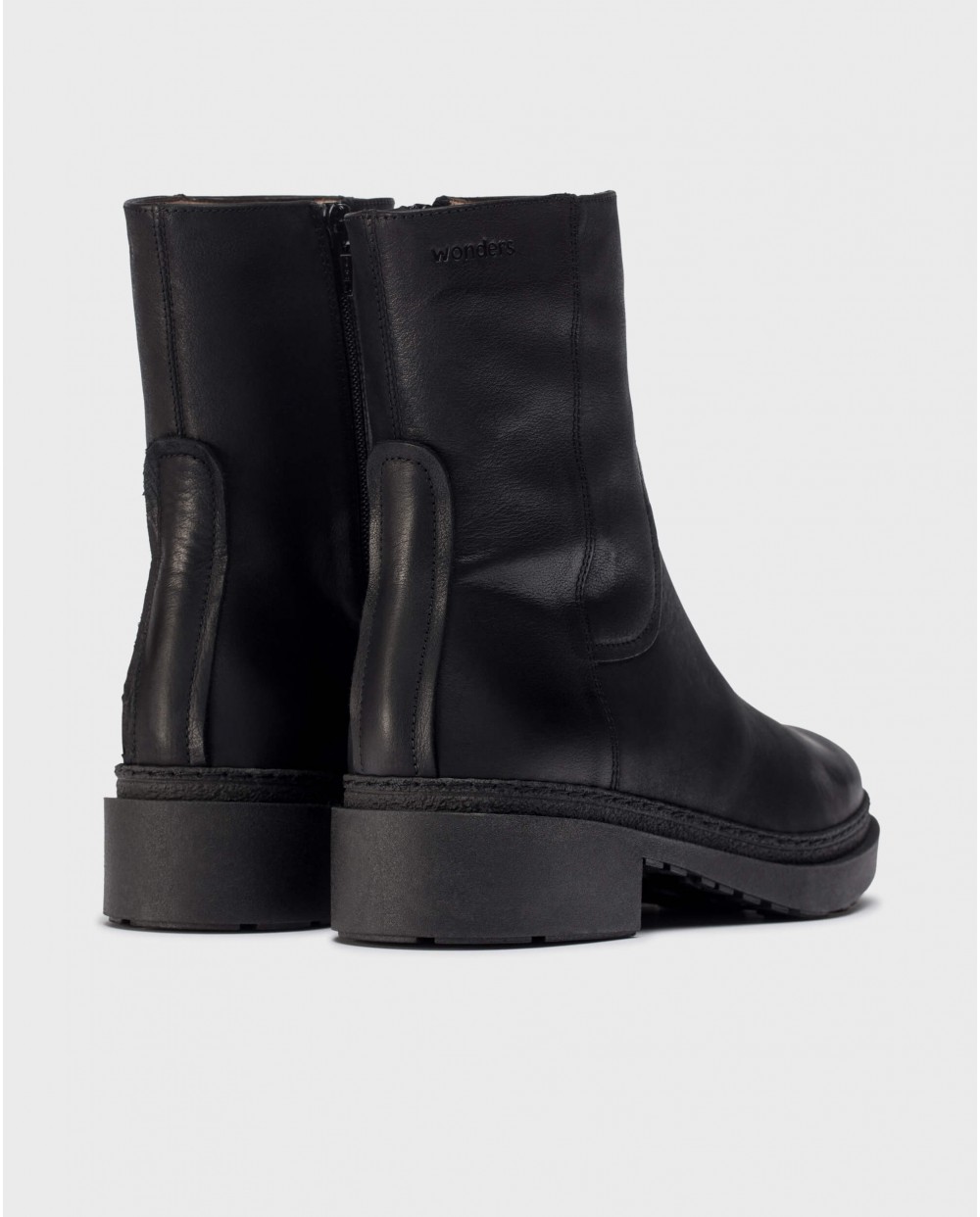 Black BRAN Annkle boots