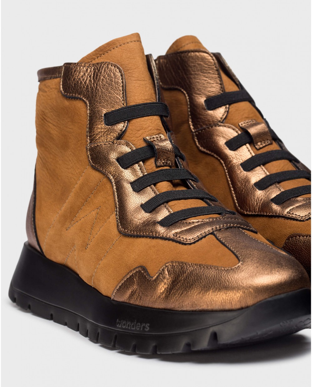 Gold ENGLAND Sports Ankle Boot