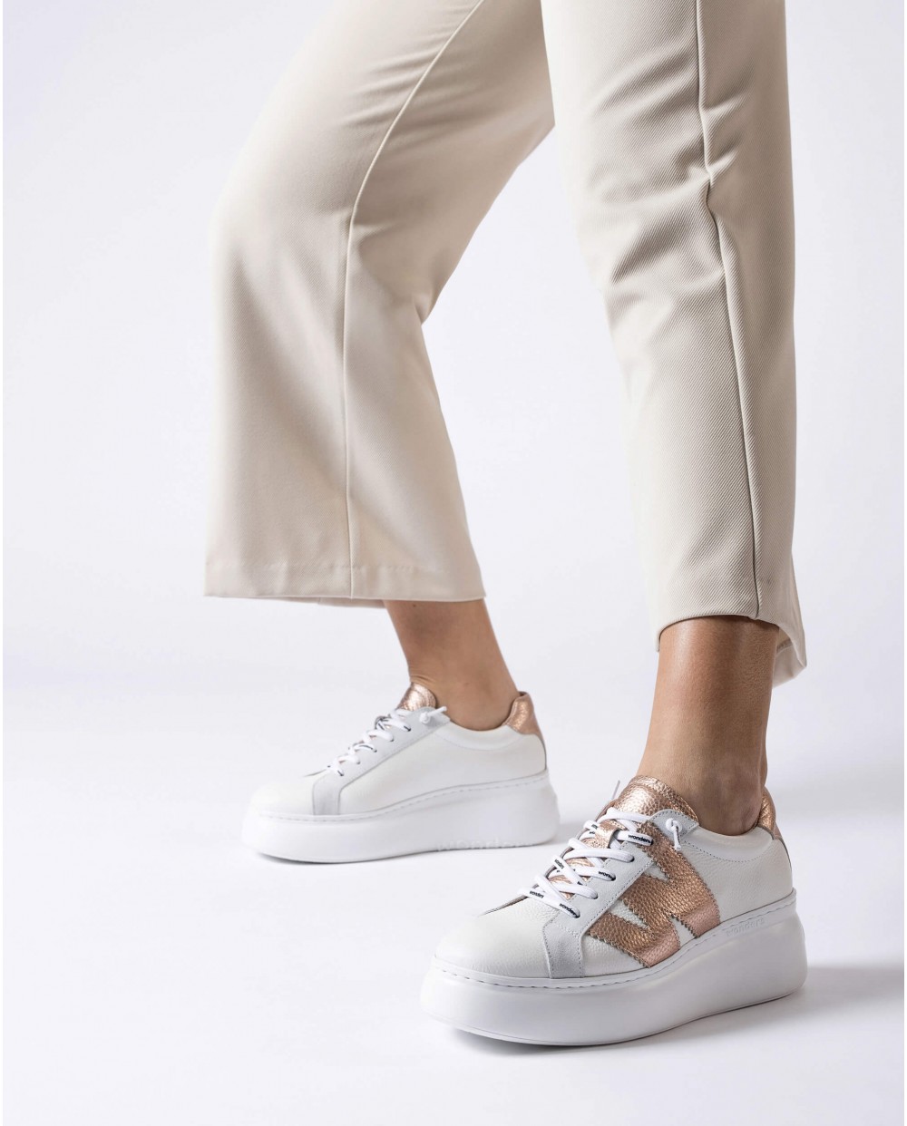 Wonders-SS 2025-White ASTRA Sneaker