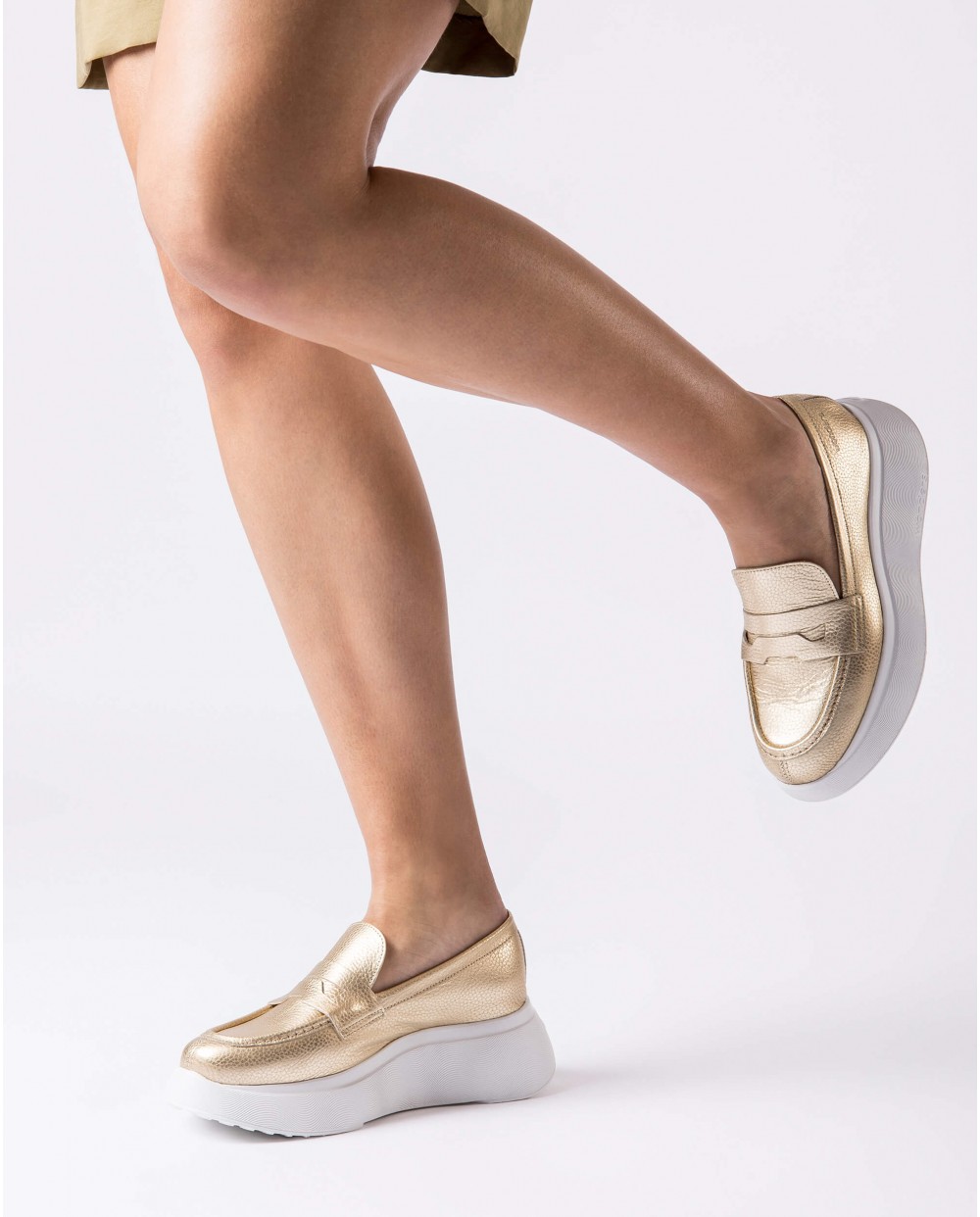 Wonders-Loafers-Gold ESTELA Loafers