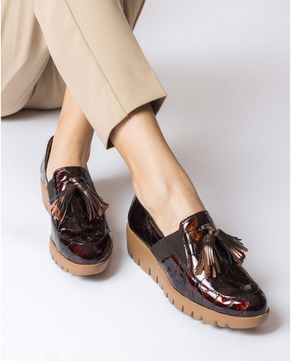 Wonders-Wedges-Brown Candy Mock Croc Moccasin