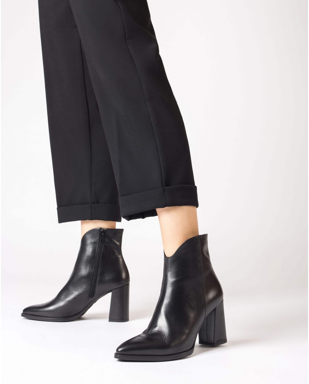 Wonders-Ankle Boots-Black NARA Ankle boots