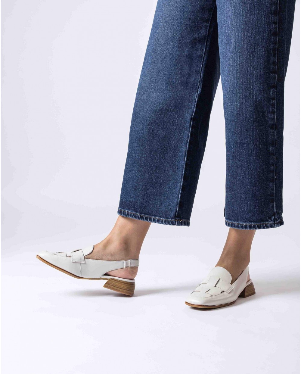 Wonders-Flat Shoes-White RENATA Jelly Sandal