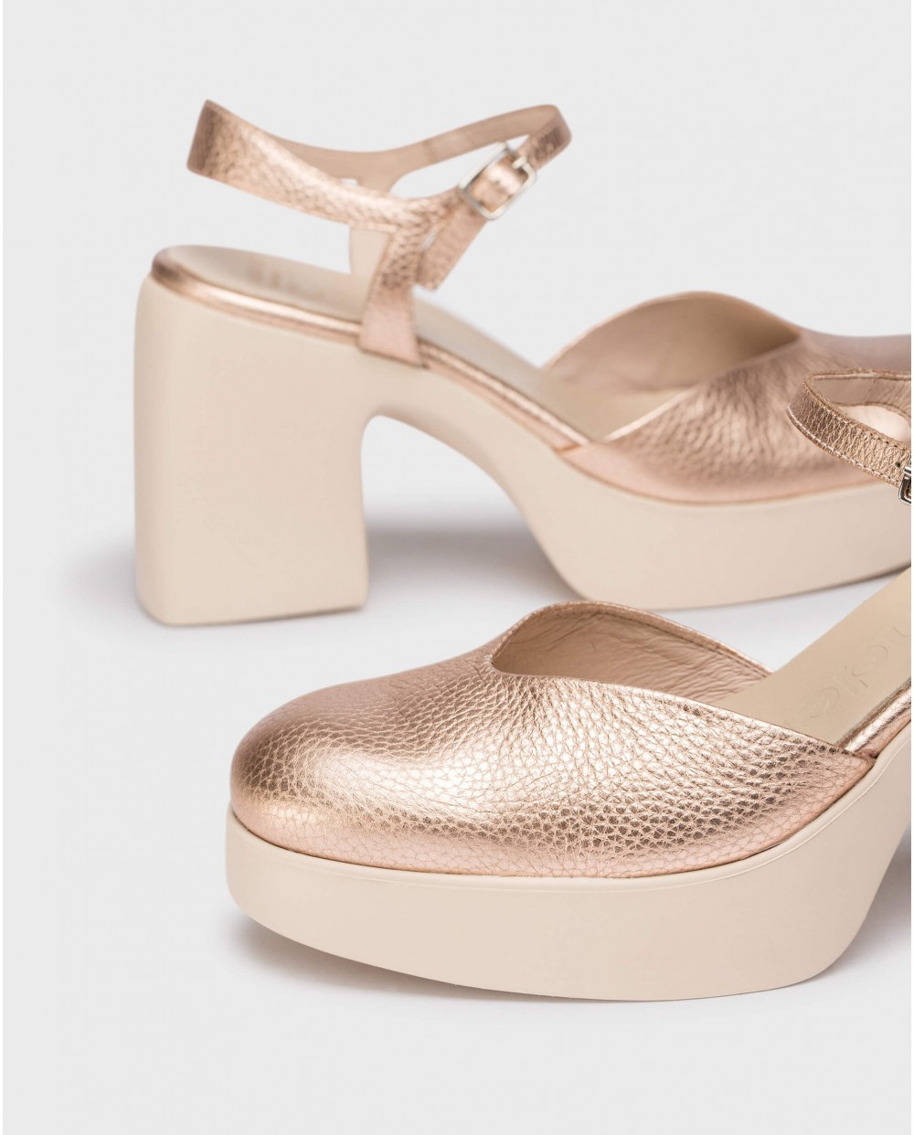 Wonders-Platforms-Rose Gold KIRA Mary Jane