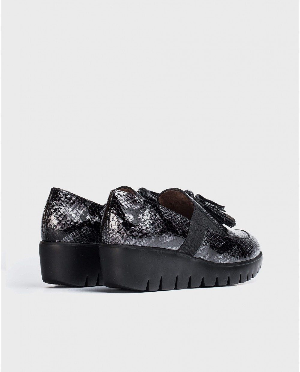 Wonders-Wedges-Lead Candy Moccasin