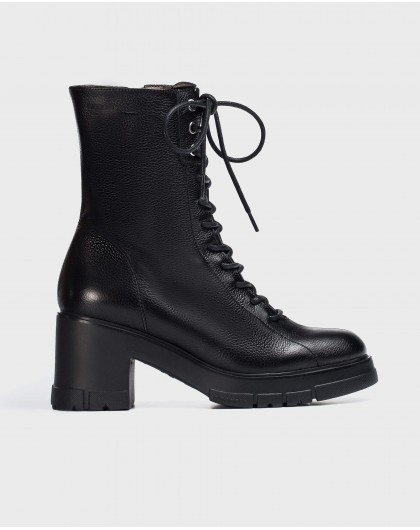 Wonders-Boots-Black ankle boot Bristol