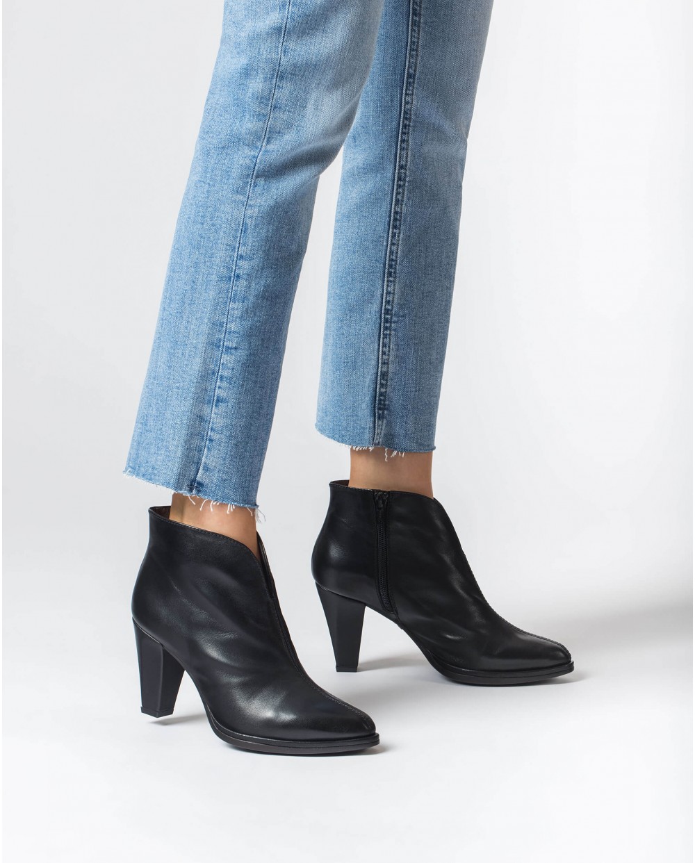Wonders-Ankle Boots-Black Tictac Ankle Boot