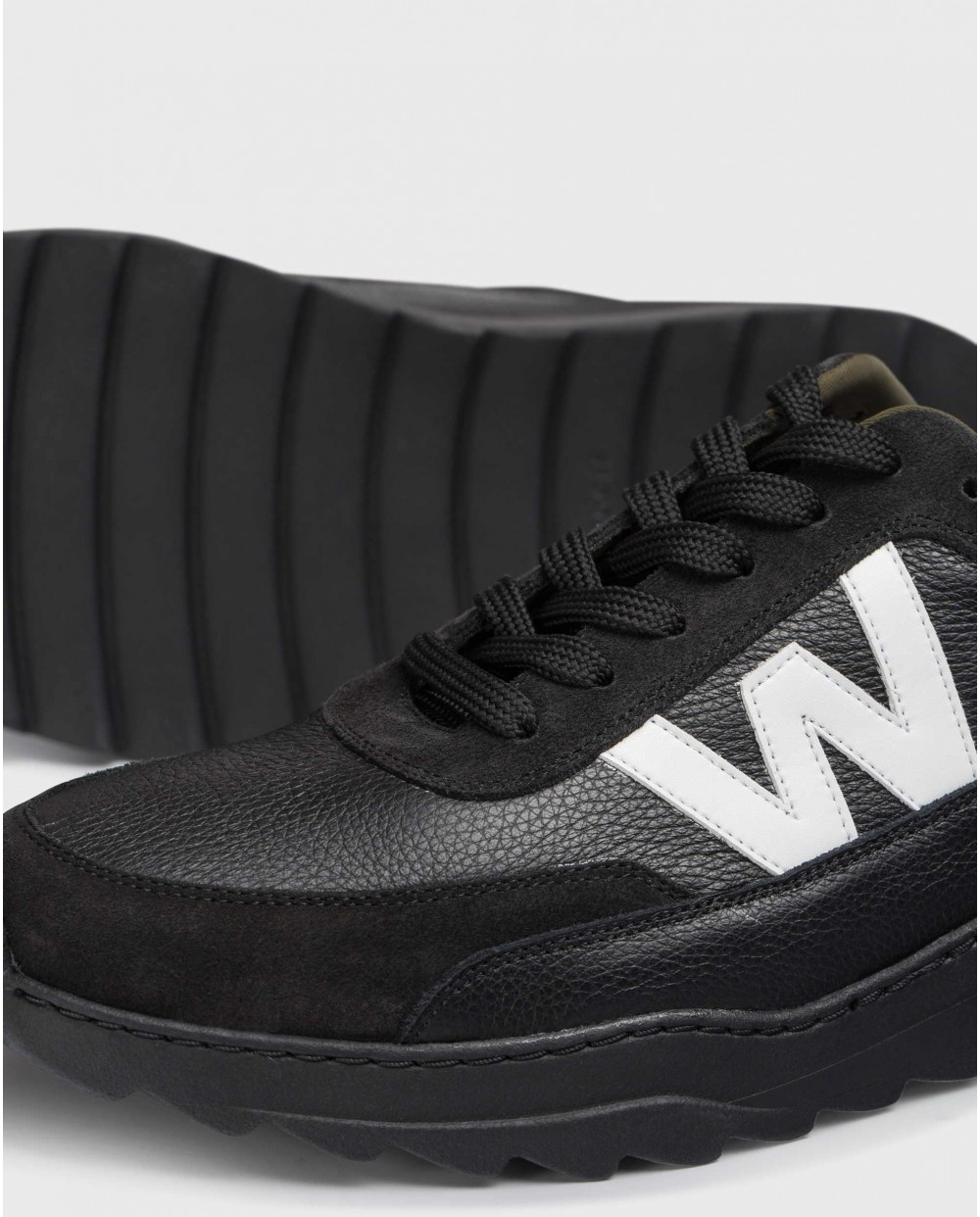 Wonders-Sneakers-Black Finn Sneaker
