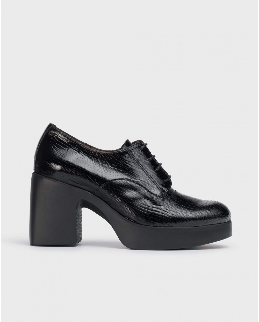 Wonders-Heels-Black Loira shoes.