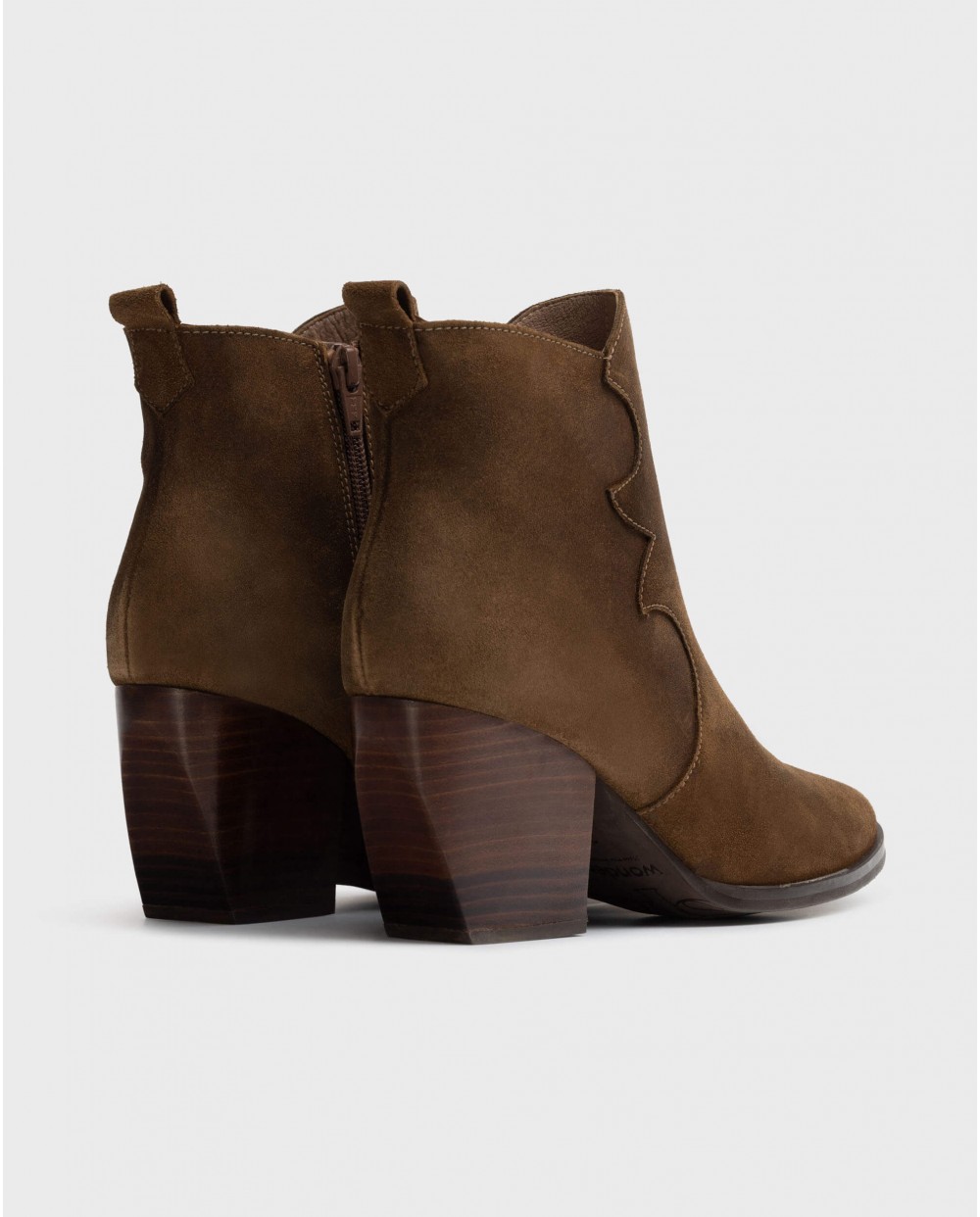 Cowboy ankle boot
