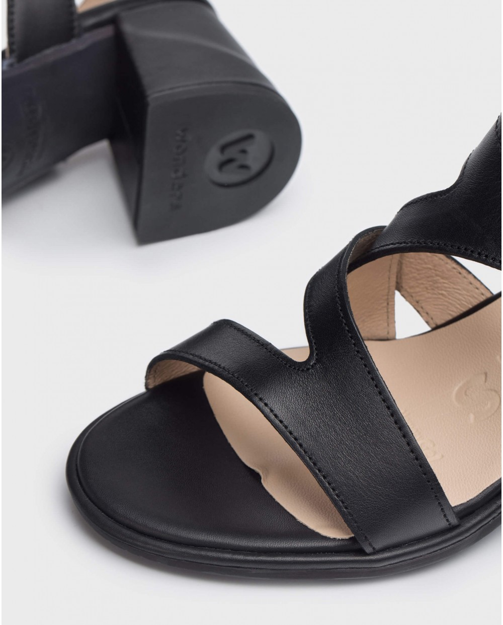 Wonders-Heels-Leather sandal