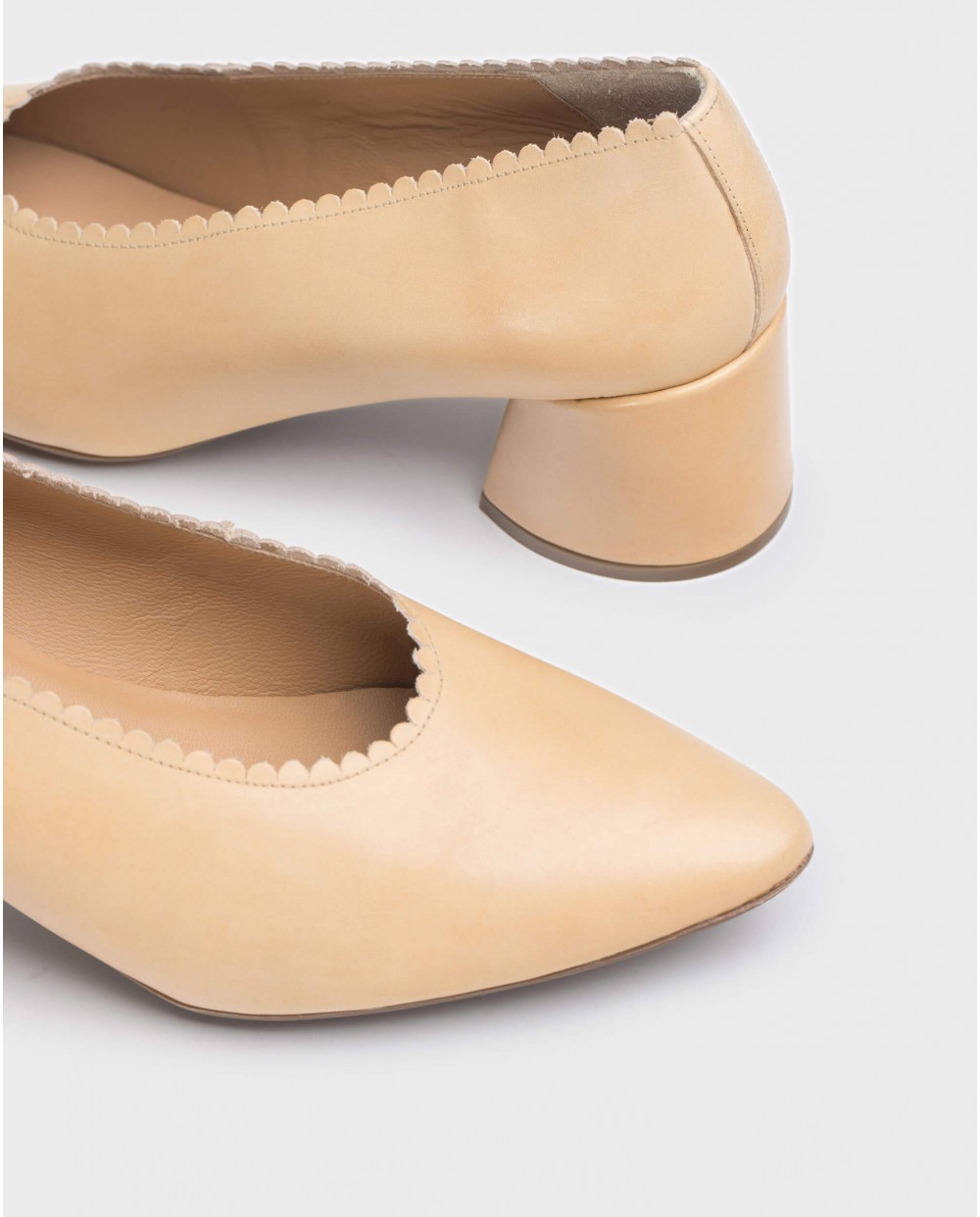 Wonders-Heels-Midi-heeled court shoe