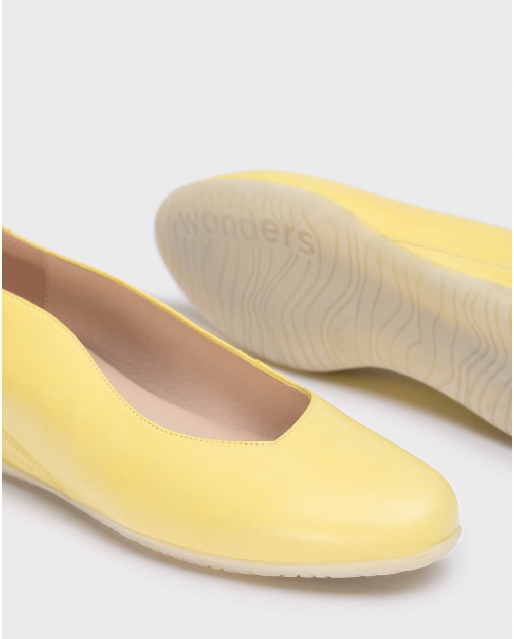Yellow leather ballet pump