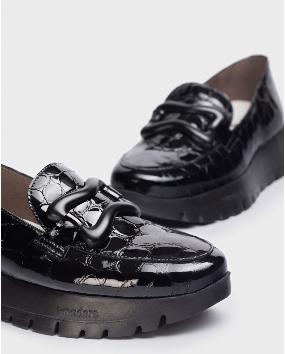 Wonders-Flat Shoes-Black Yara moccasin