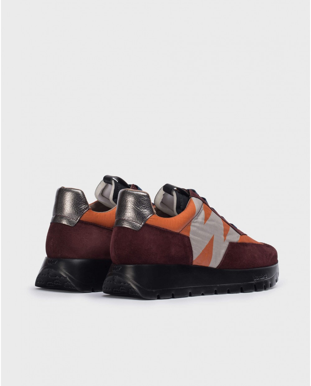Wonders-New in-Burgundy Odisei Sneaker