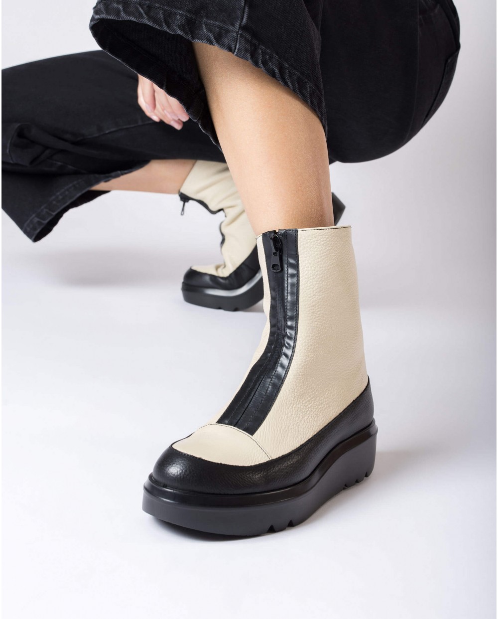 Wonders-New in-Livia Cream Ankle Boot