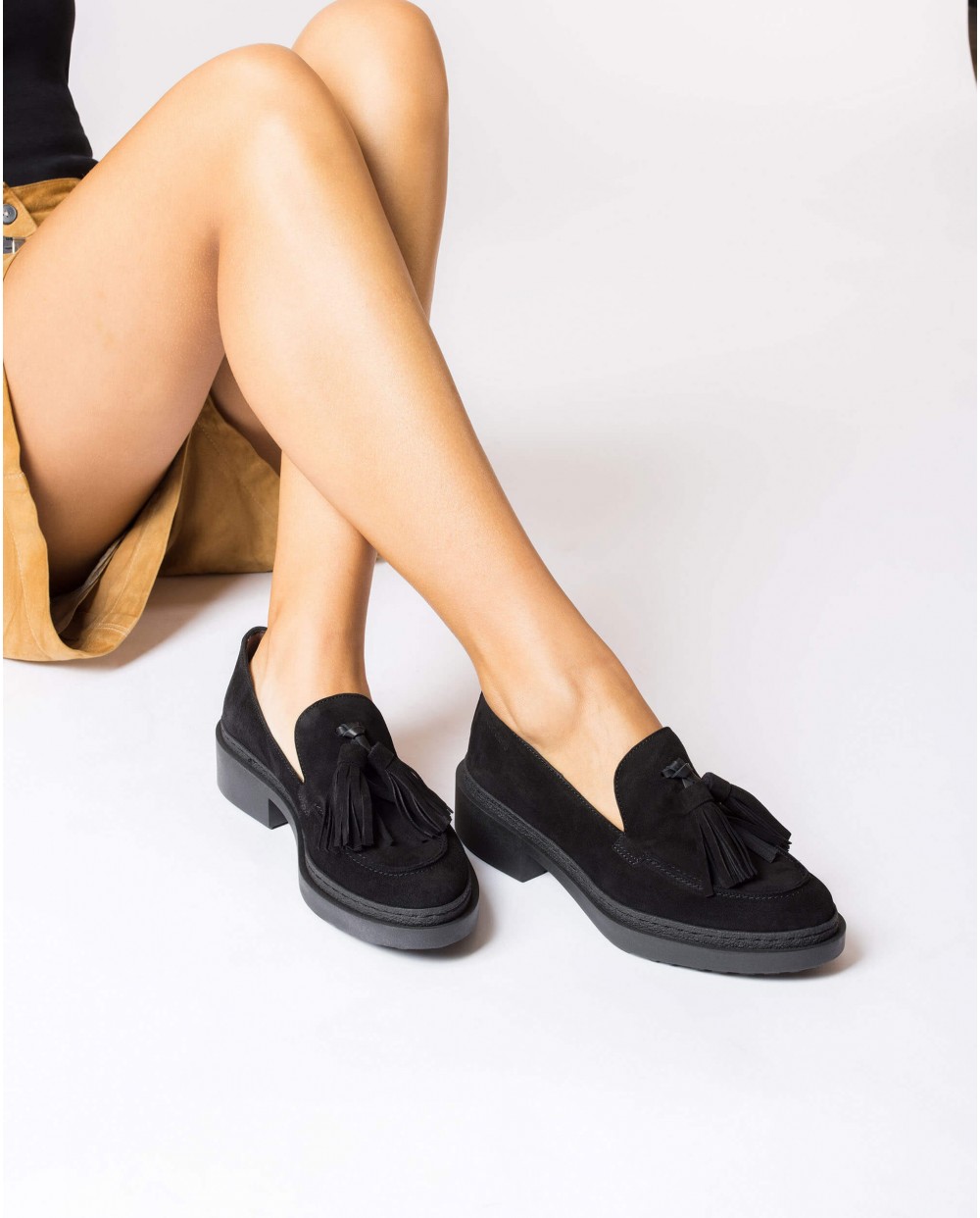 Wonders-Flat Shoes-Black Bea Moccasin