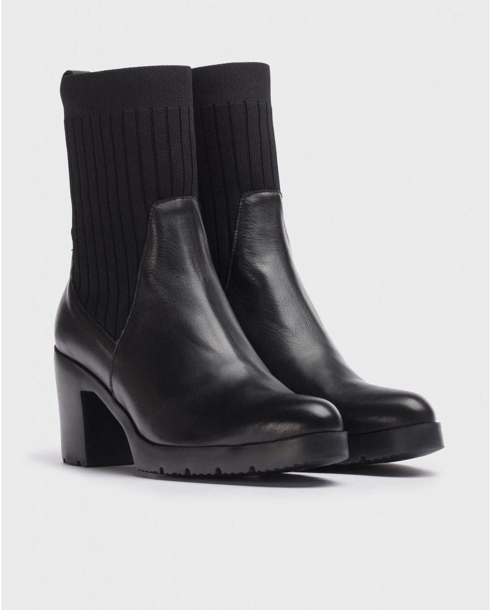 Wonders-Ankle Boots-Black Elastic Ankle boot