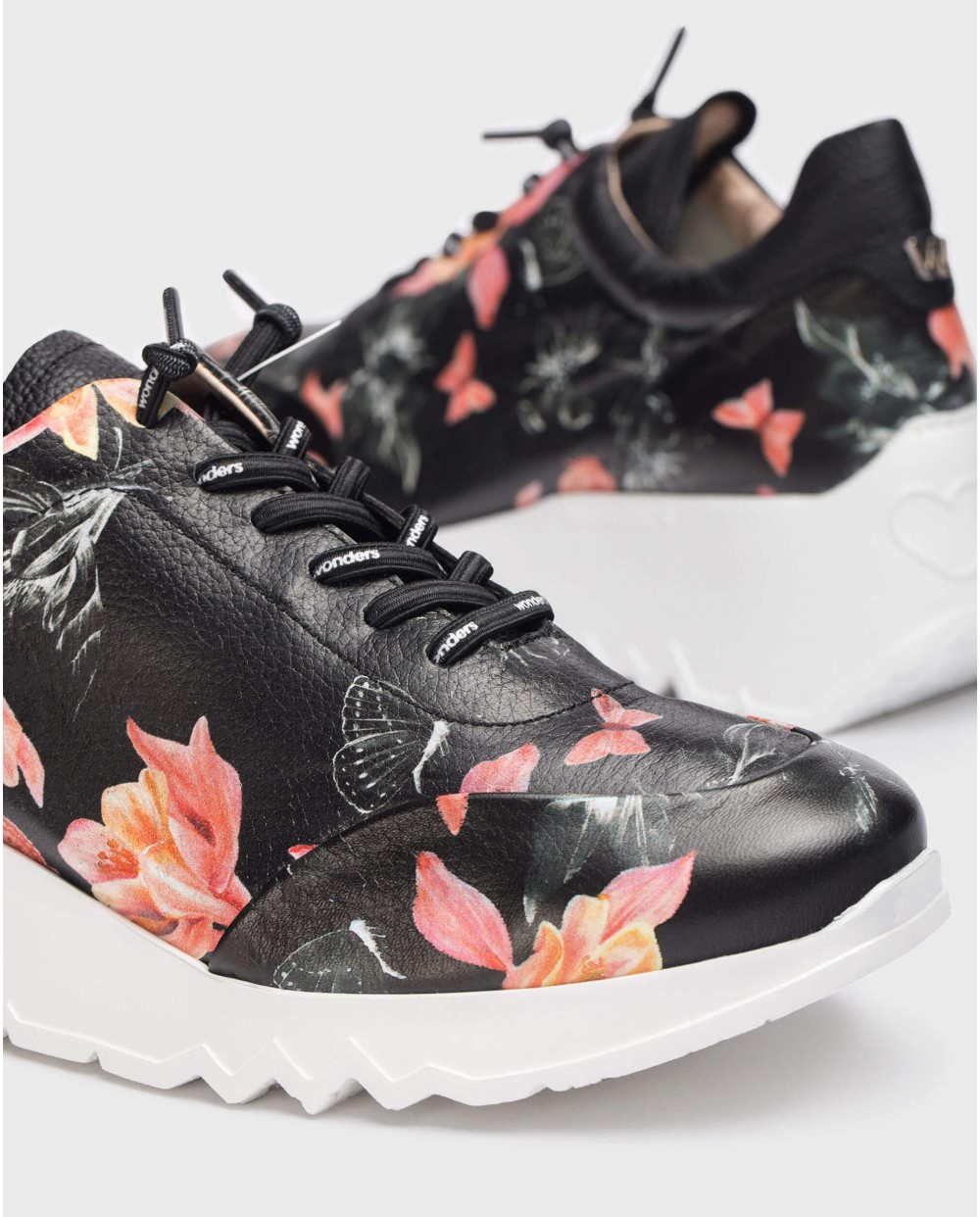 Wonders-Sneakers-Floral Glam Sneaker