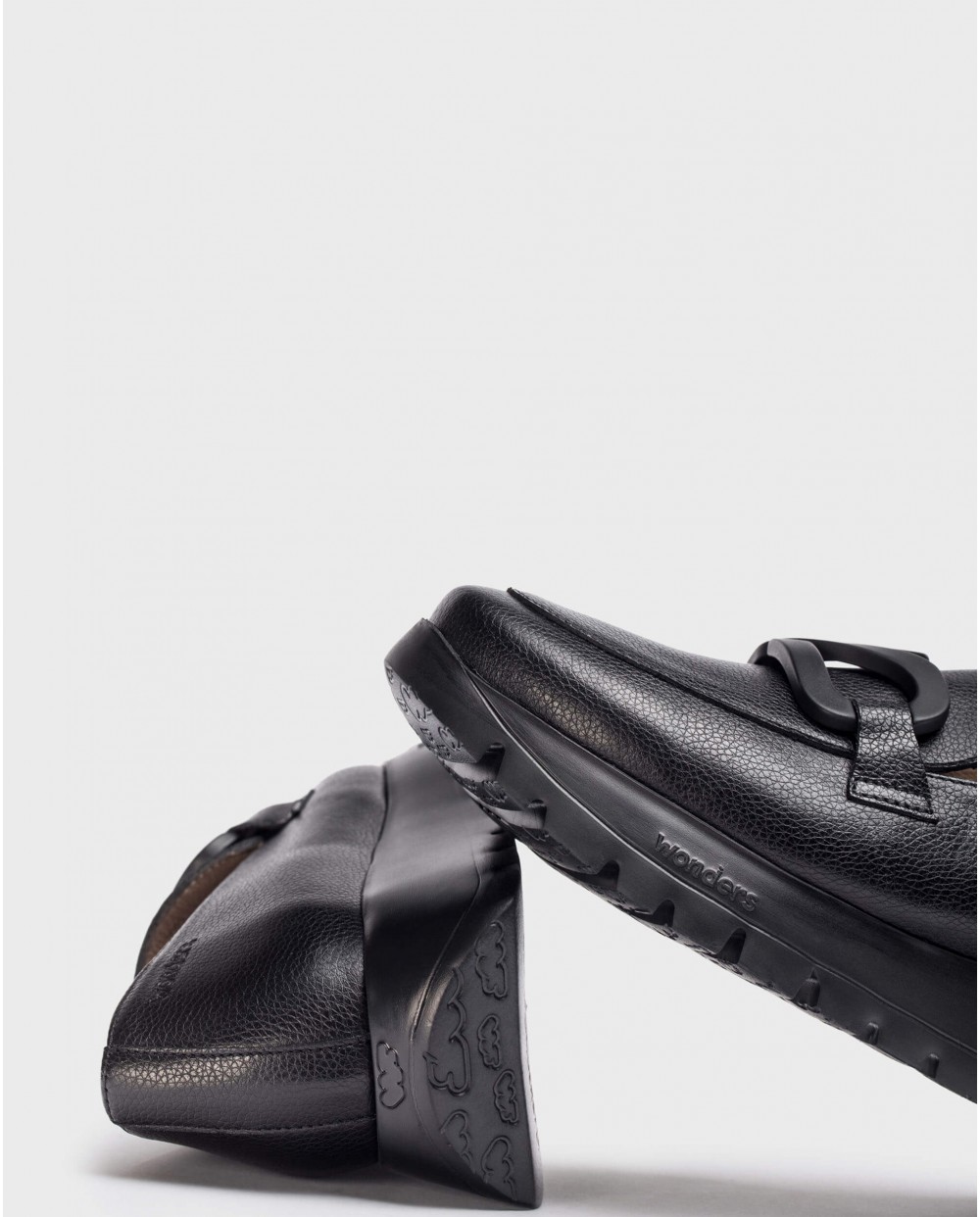 Wonders-Flat Shoes-Black Rose loafer