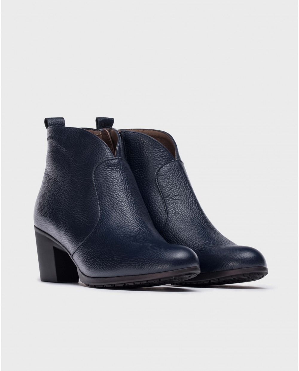 Blue smooth leather ankle boot