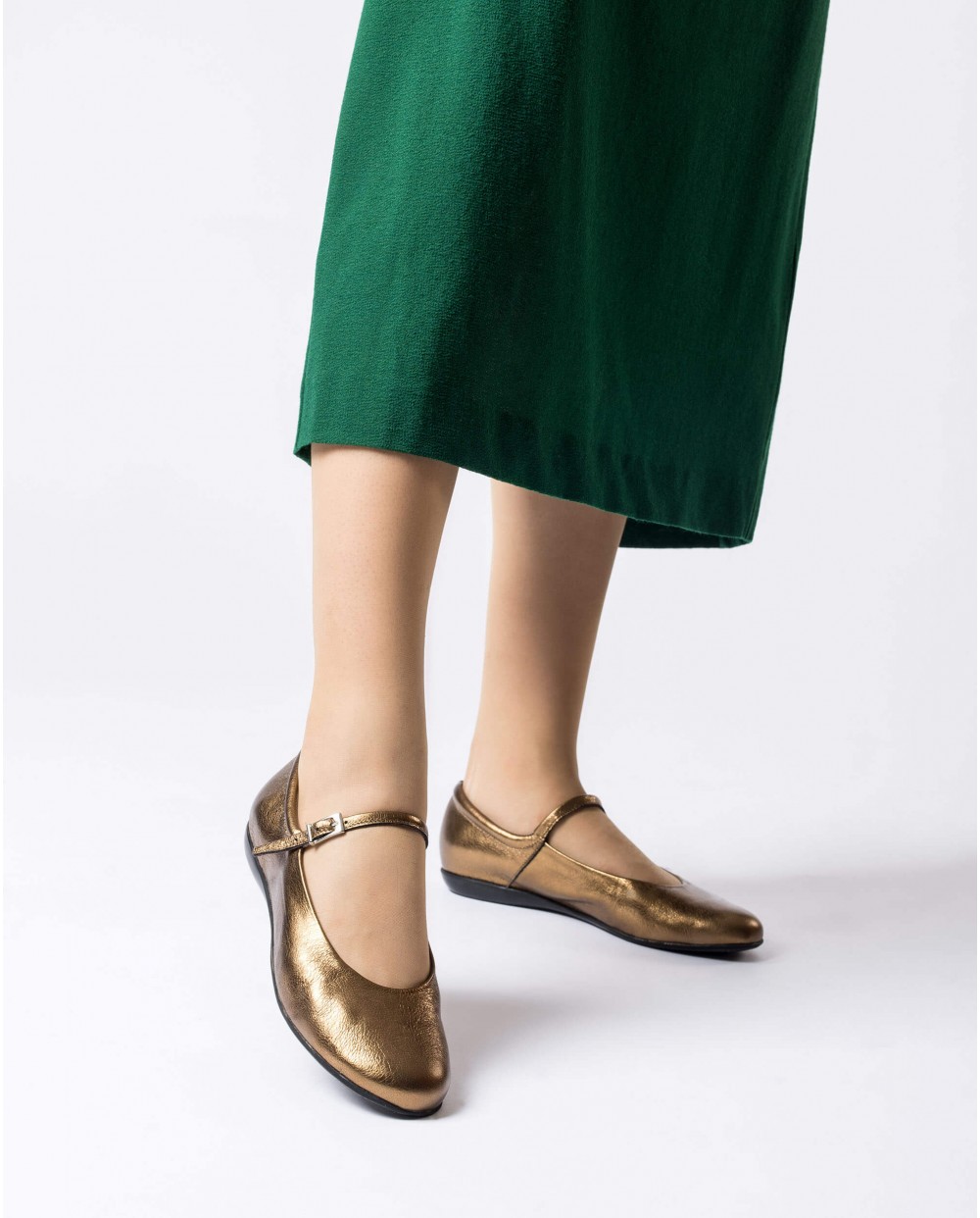 Wonders-Pre Fall 2024-Gold MONTARI Ballet Flat