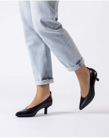 Wonders-Heels-Black HILDA Shoes