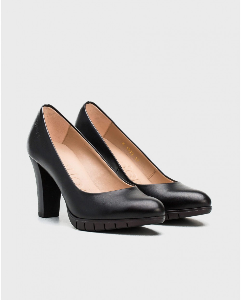 Wonders-Heels-High heeled leather court shoe