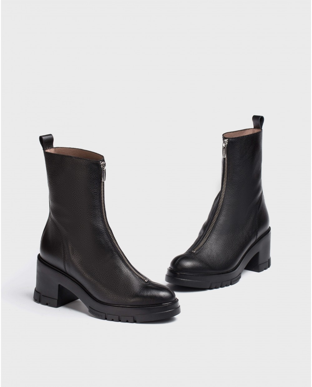 Wonders-Final season-Black Harley Ankle Boot