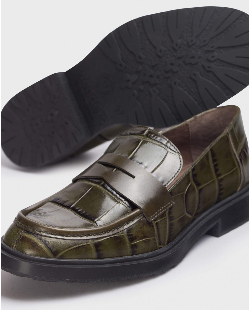 Wonders-Outlet Loafers-Green Ned Croc Moccasin