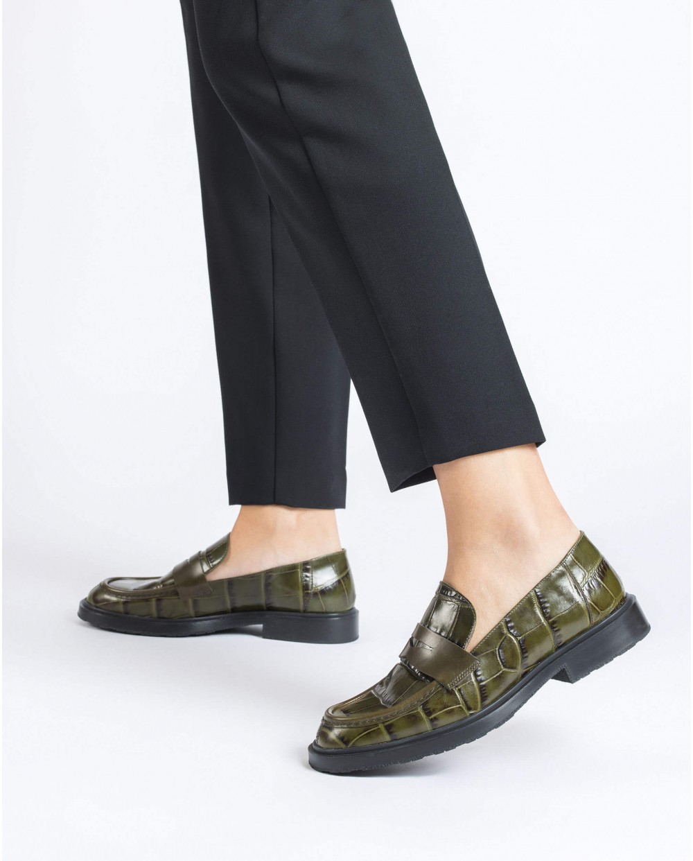 Wonders-Outlet Loafers-Green Ned Croc Moccasin