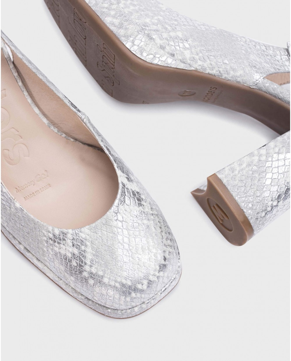 Wonders-Heels-CAPTAIN Silver shoe