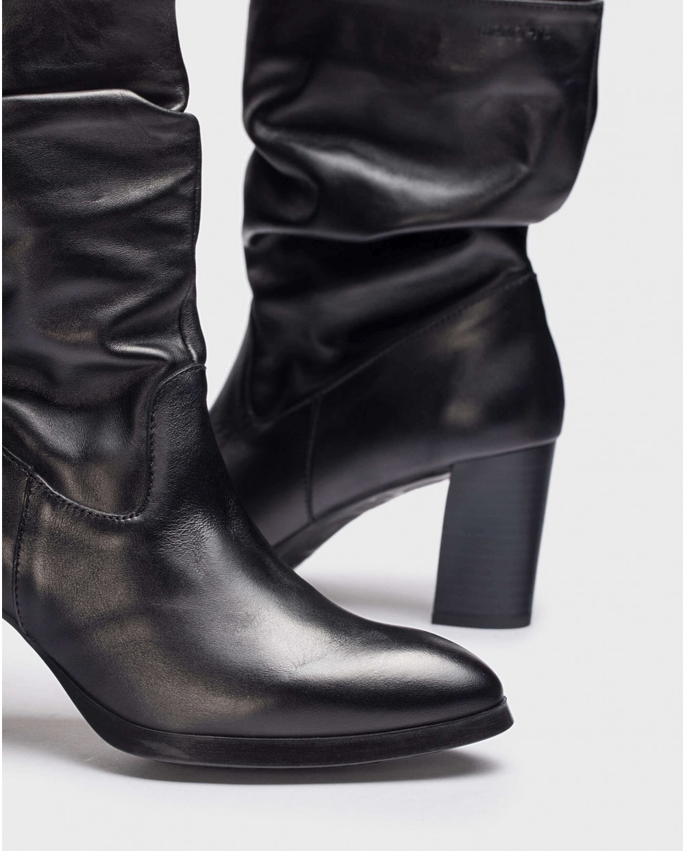 Wonders-Ankle Boots-Black WRINKLED Ankle Boot