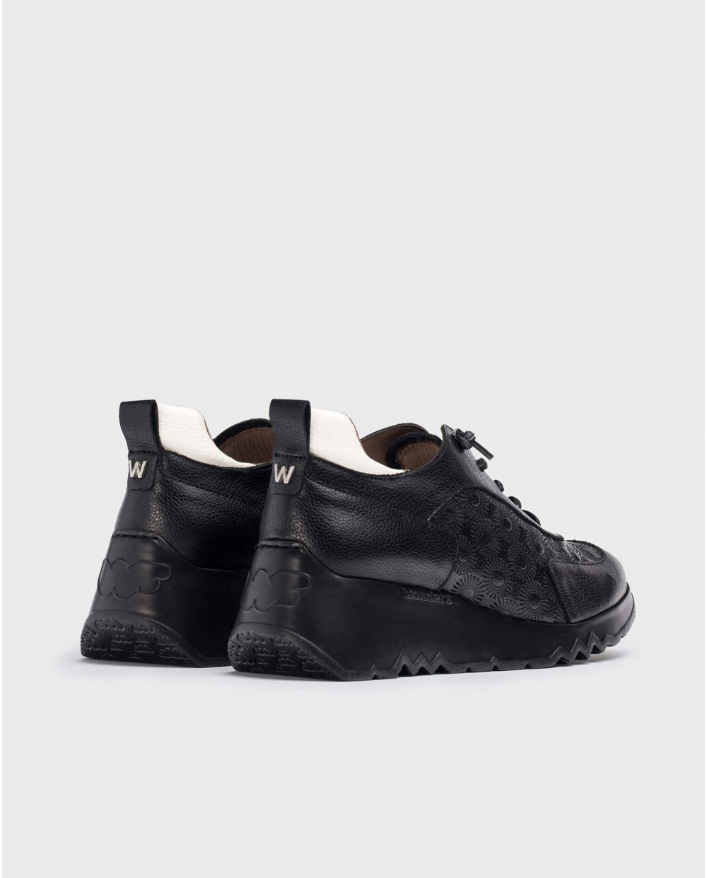 Wonders-Final season-Black ELEVEN sneaker