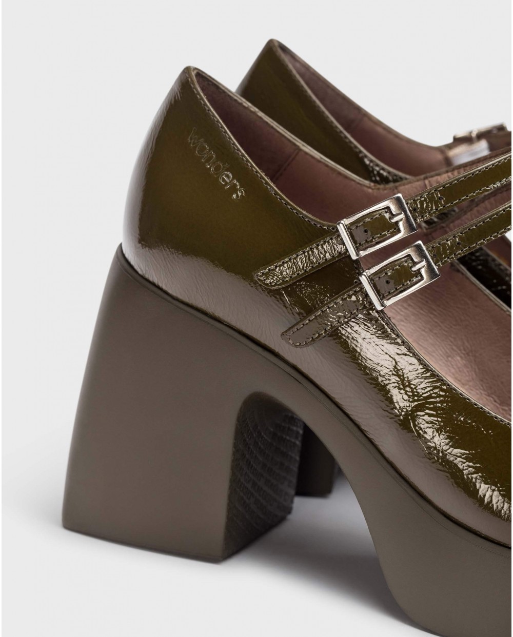 Wonders-Platforms-Green Lady Mary Janes