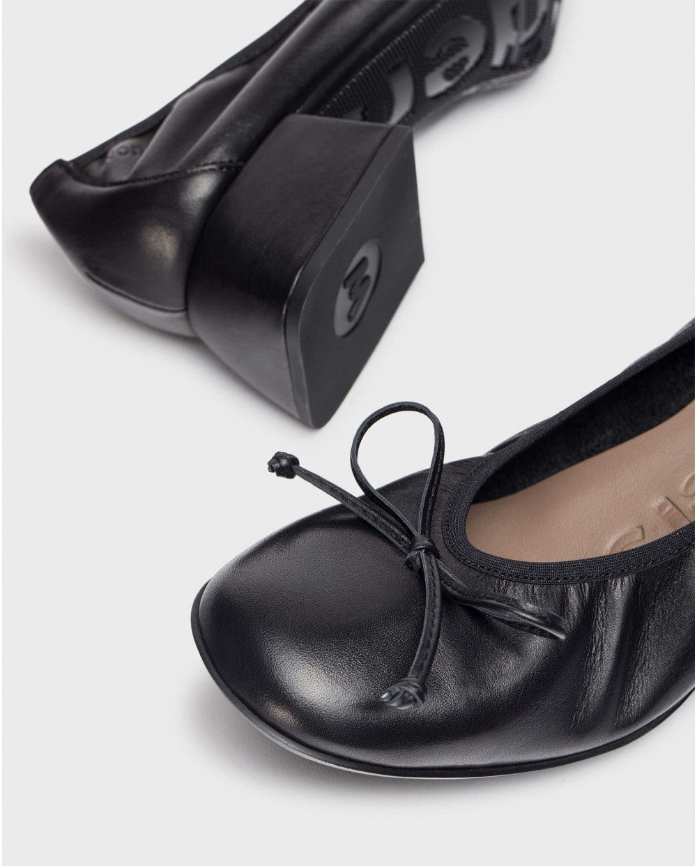 Wonders-Ballerinas-Black BELLA ballet flat