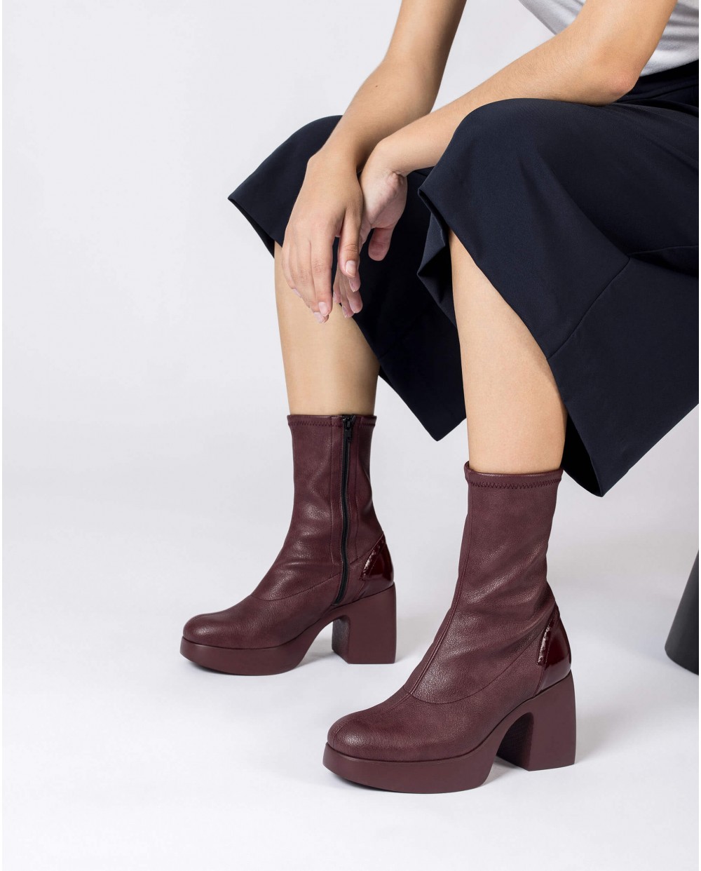 Burgundy BARCELONETA ankle boots