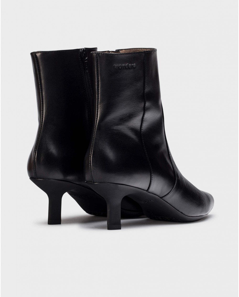 Wonders-Ankle Boots-Black FUSCA Ankle Boots