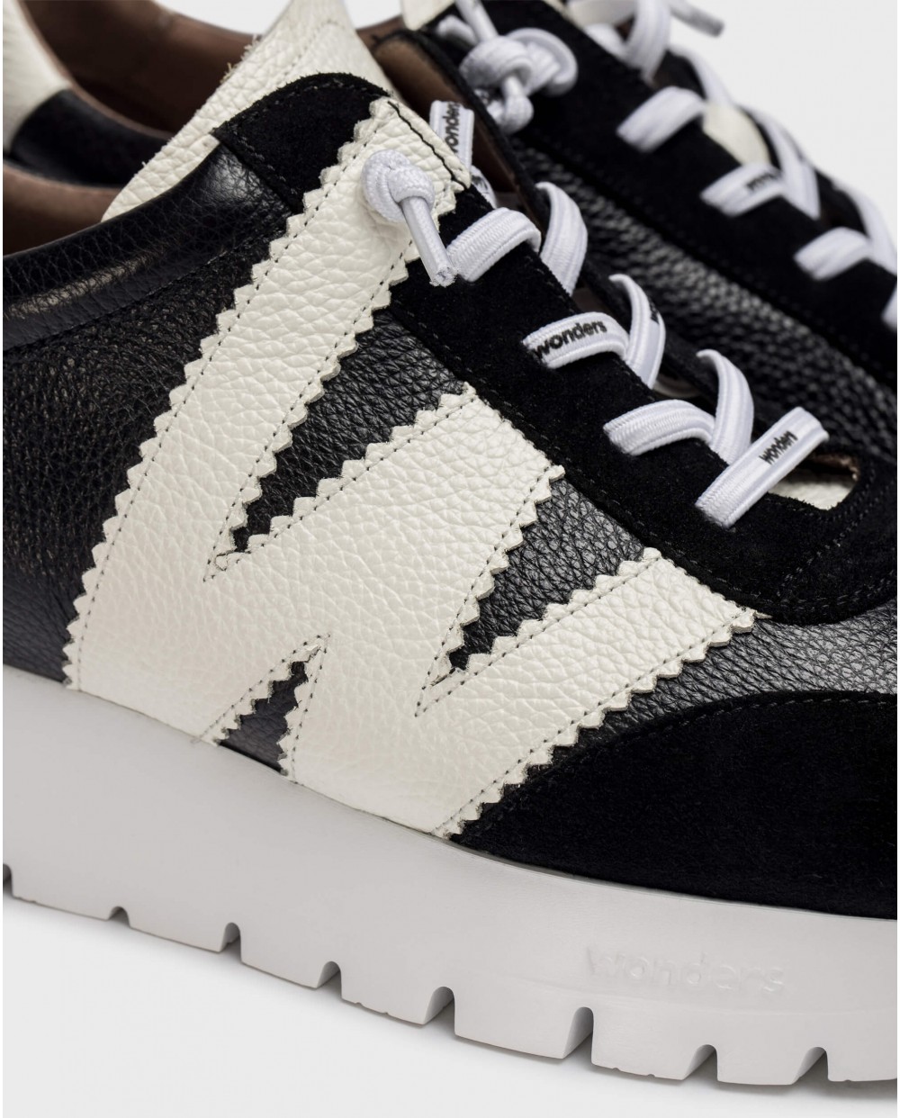 Black RACER sneaker