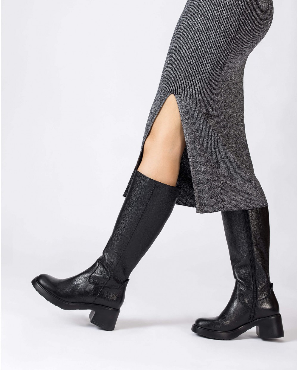 Black NOA boots