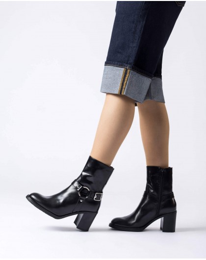 Black STAR Ankle Boots