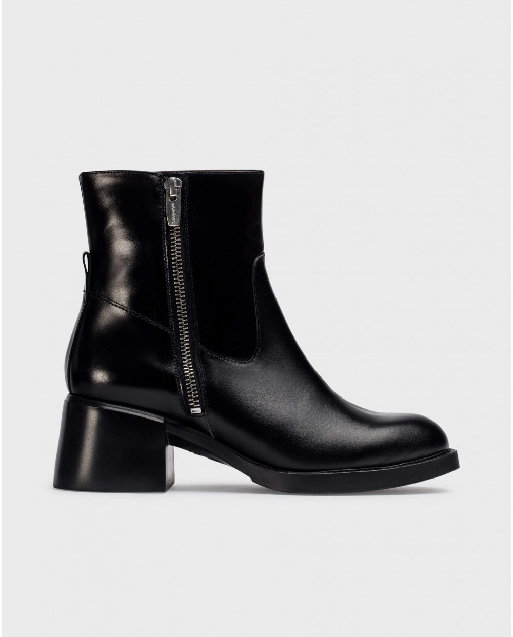 Black CAÑON ankle boots