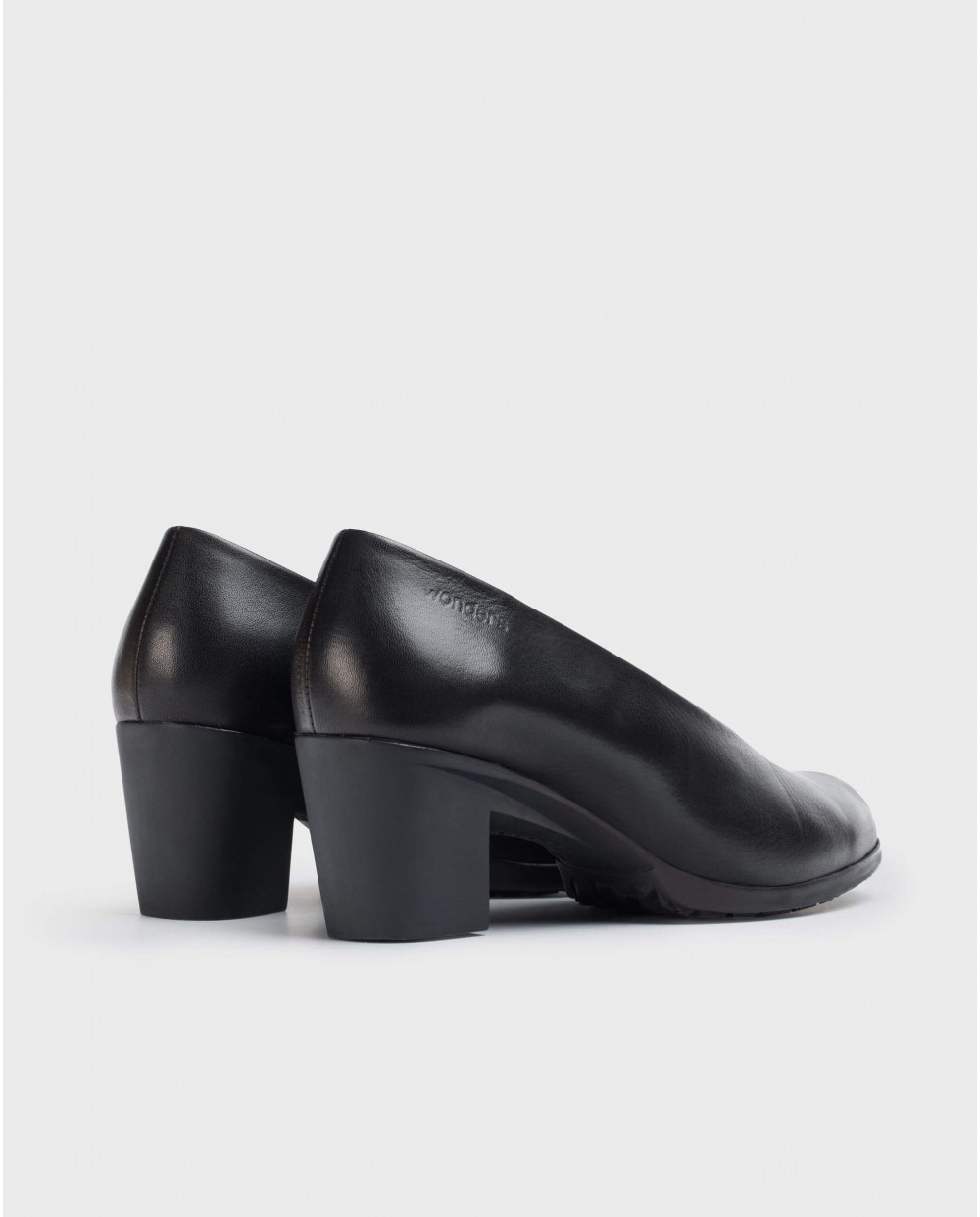 Wonders-Heels-Black Grace Shoe