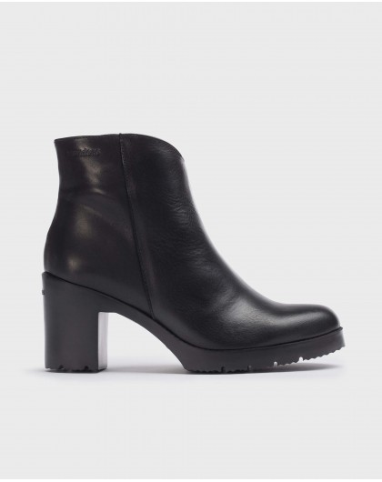 Wonders-Ankle Boots-Black high heeled Ankle boot