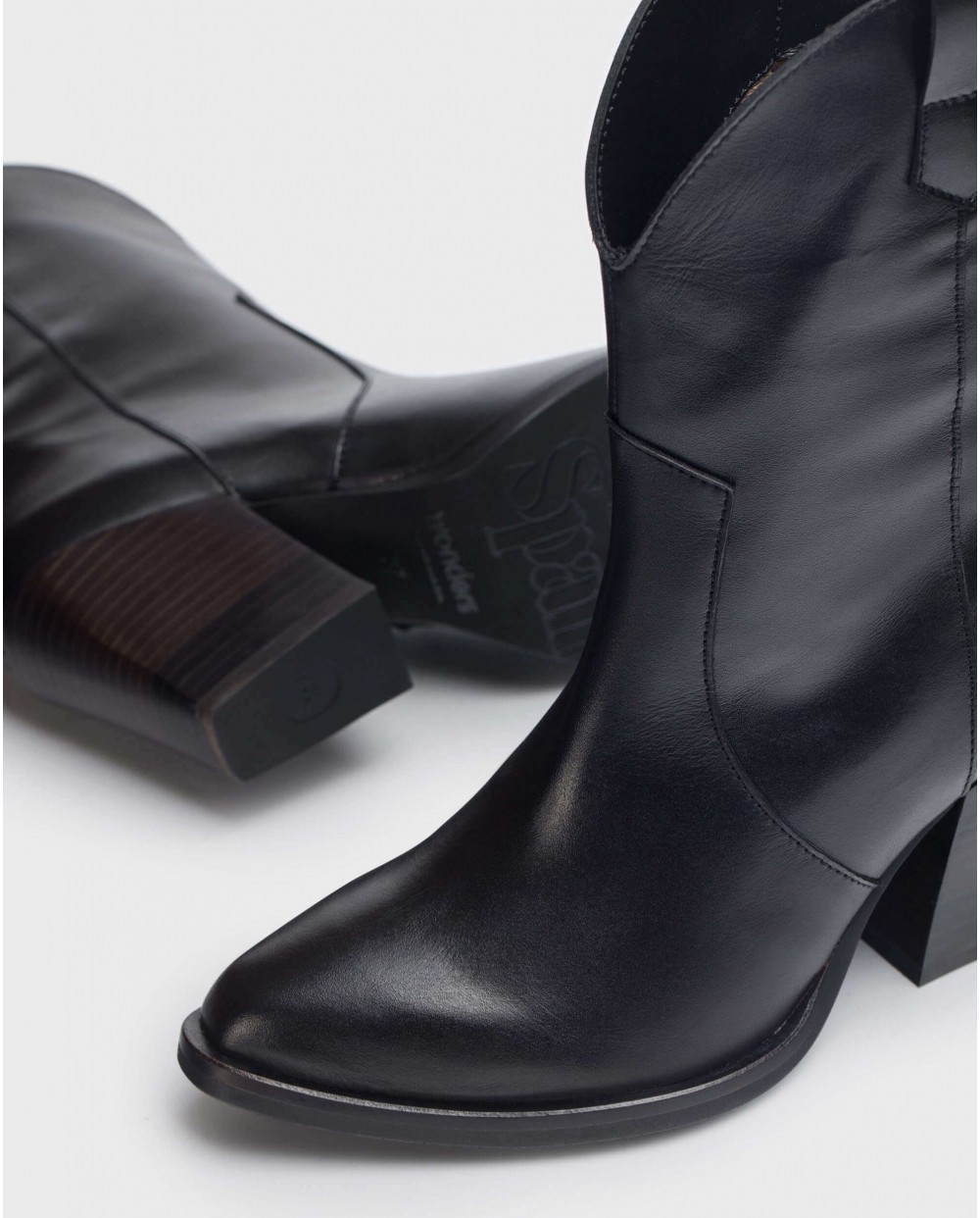 Wonders-Ankle Boots-Black Paso ankle boot