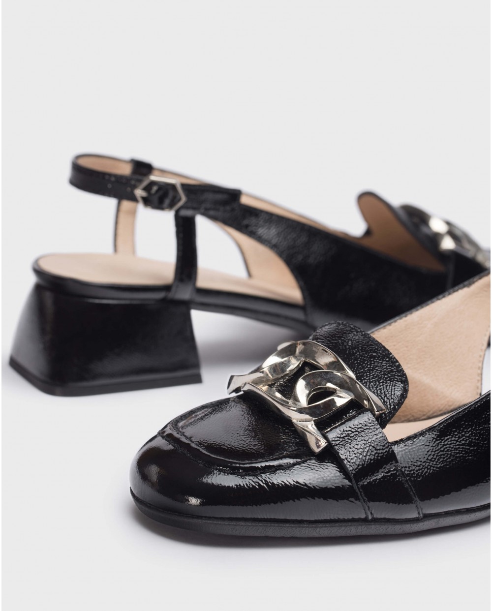 Wonders-Flat Shoes-Black Maxine Sandal