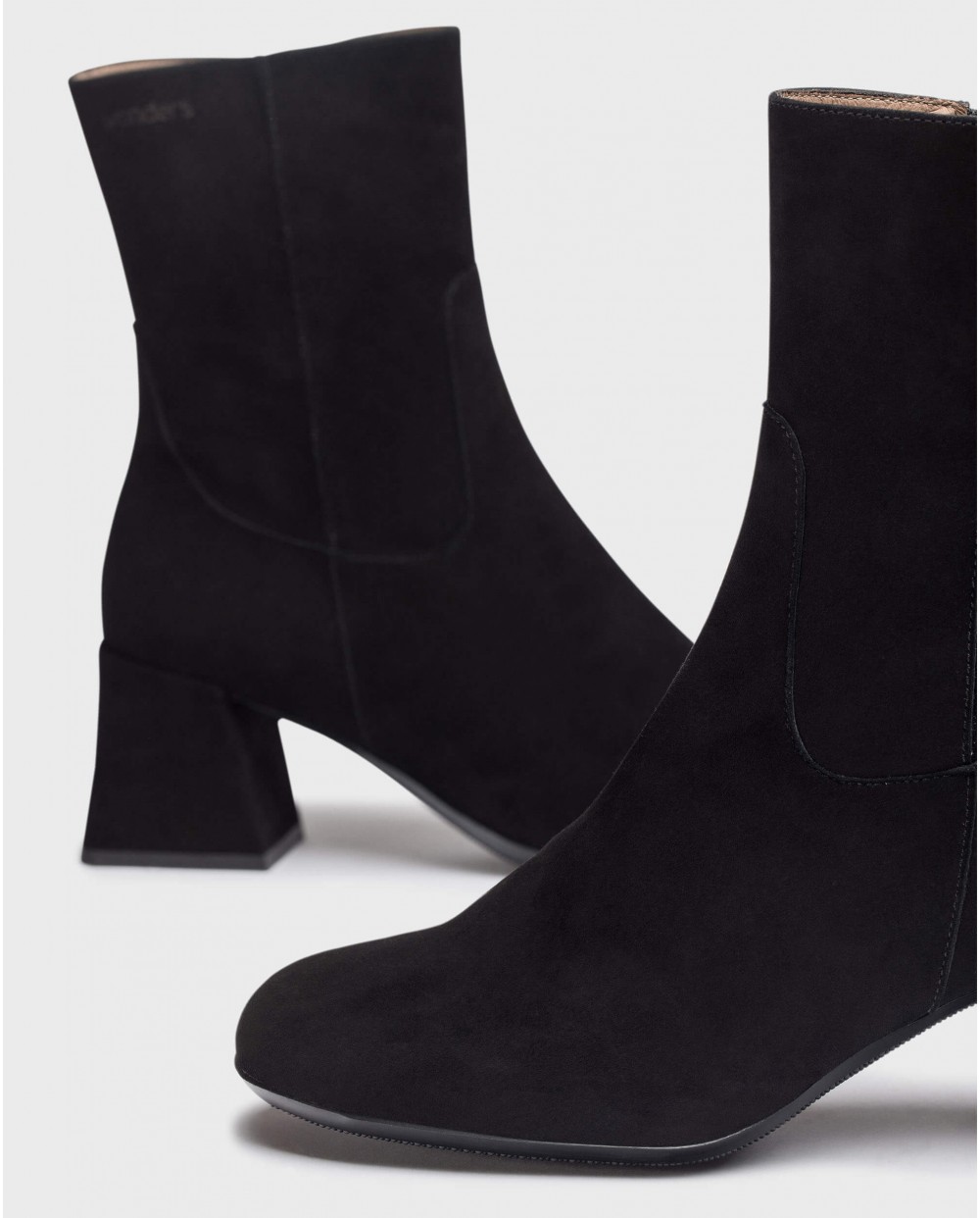 Wonders-Ankle Boots-Black MANDY Ankle Boots