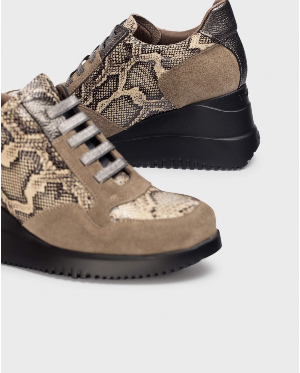 Snake EVA Sneakers