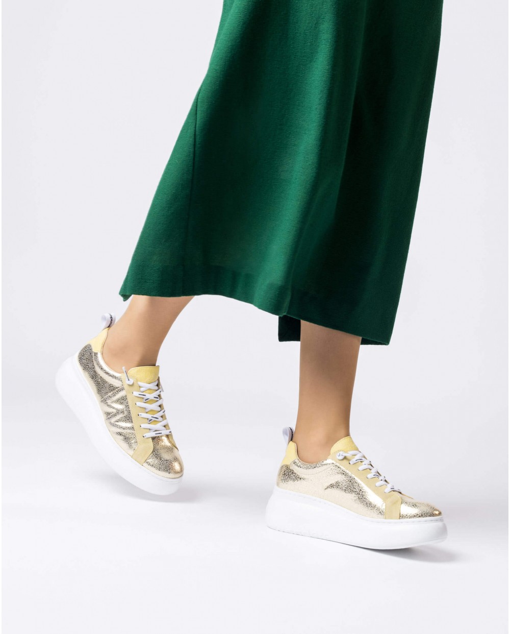 Gold DORITA Sneaker