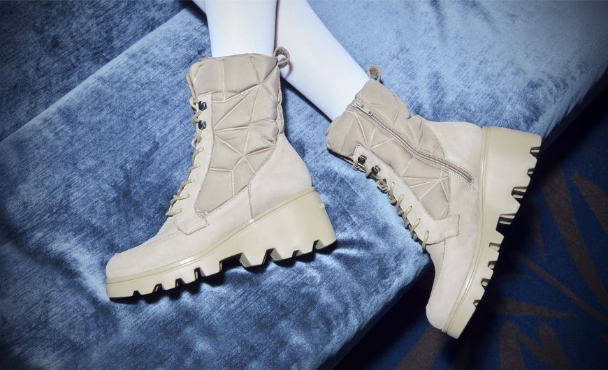 Women's Black Ankle Boots - Elegance and Comfort | Wonders